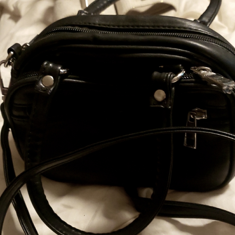 Crossbody leather purse black